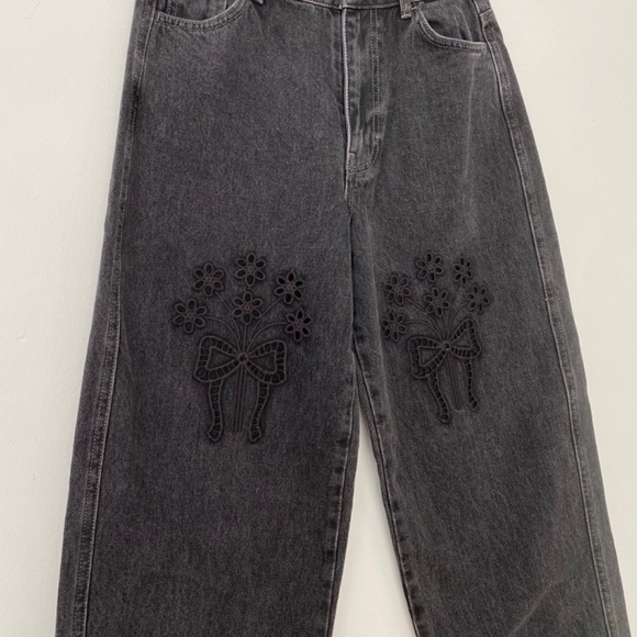 Damson madder drew cargo broderie jeans - Picture 4 of 10